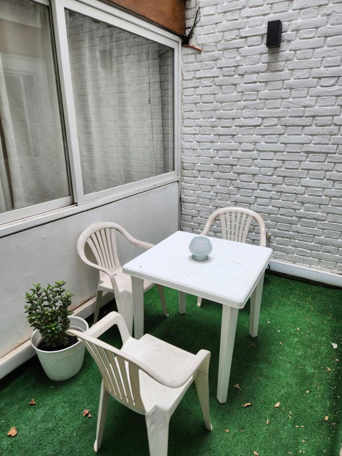 Departamento Ubicadisimo Calle Chile Con Estacionamiento Incluido Capital Mendoza 2 Appartement Buitenkant foto