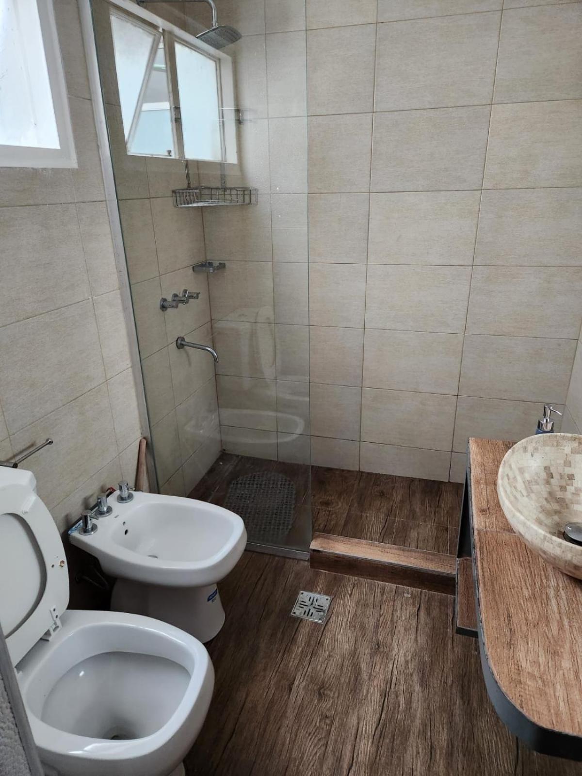 Departamento Ubicadisimo Calle Chile Con Estacionamiento Incluido Capital Mendoza 2 Appartement Buitenkant foto