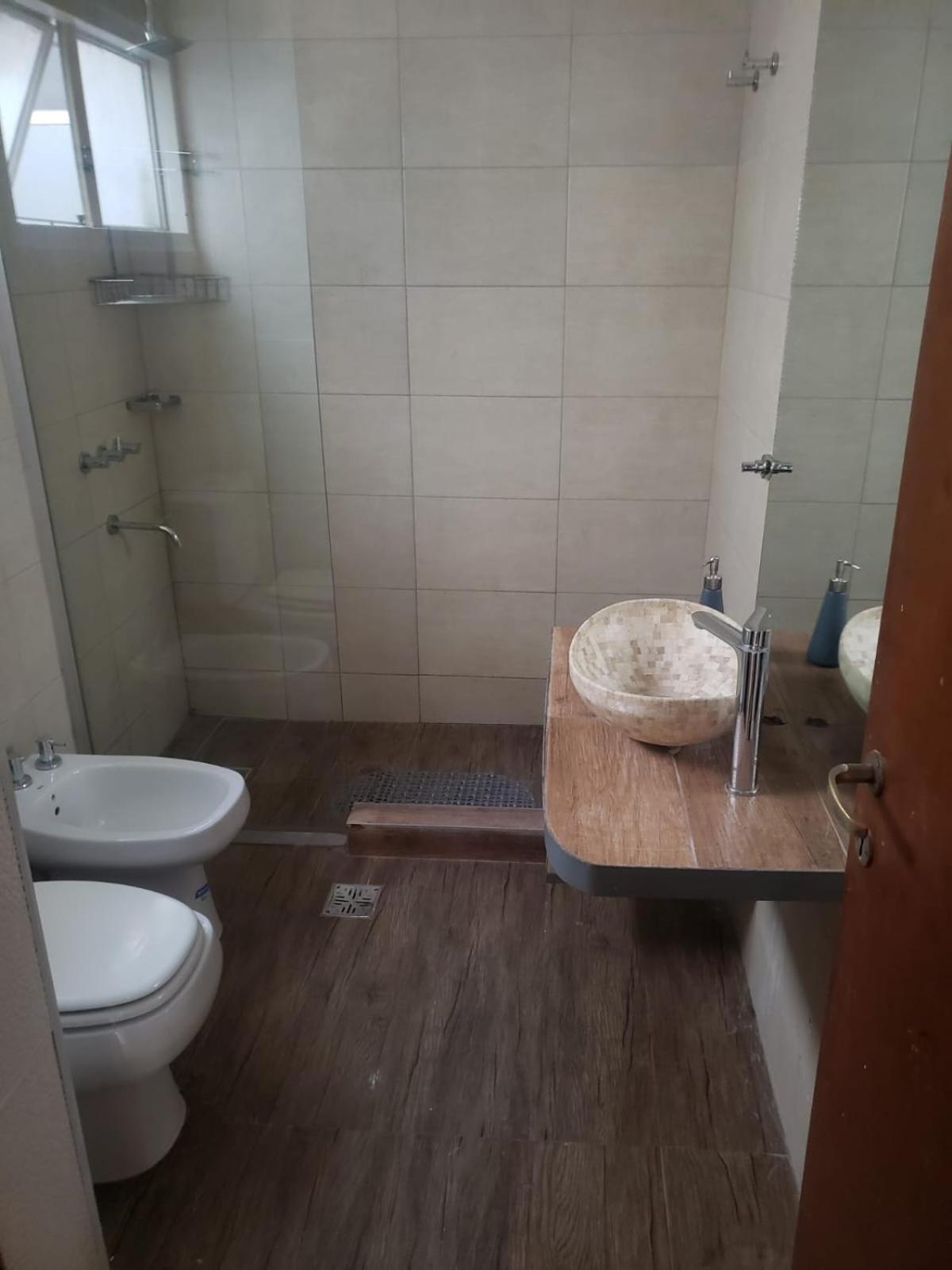 Departamento Ubicadisimo Calle Chile Con Estacionamiento Incluido Capital Mendoza 2 Appartement Buitenkant foto